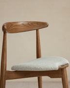 Chaise de salle à manger en forme de cœur