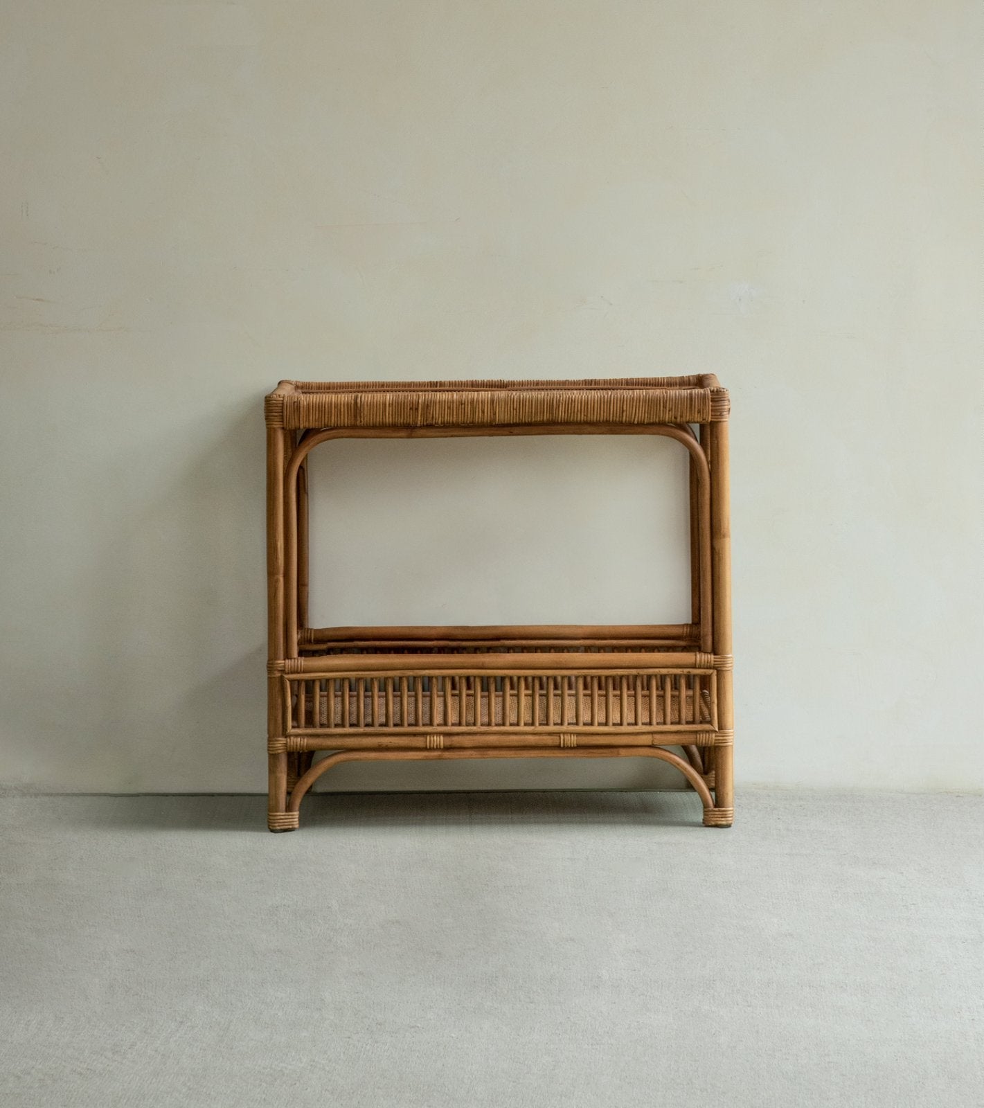 Table d'appoint en rotin Kaeo