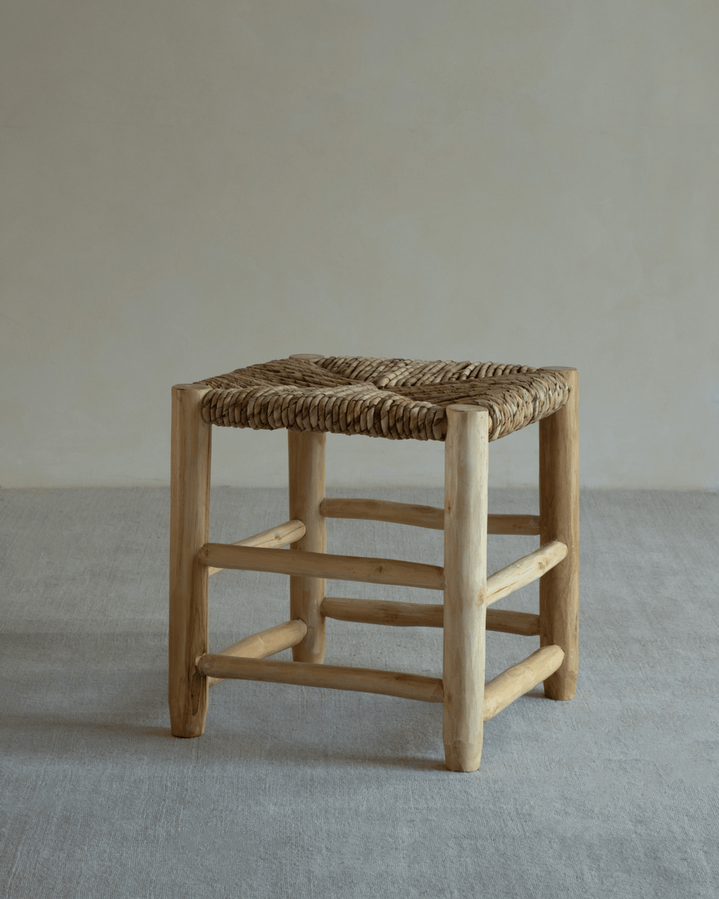 Tabouret tissé à la main Isla