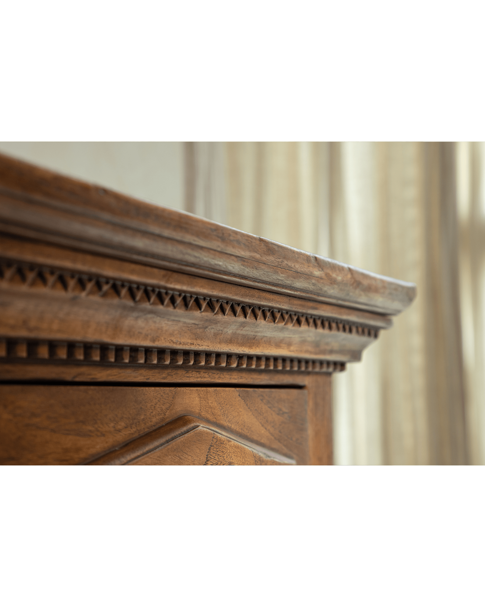 Armoire Victoria en teck