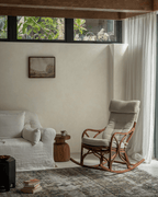 Fauteuil à bascule en rotin Aku