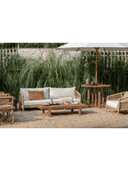 Table basse extérieure avec clôture