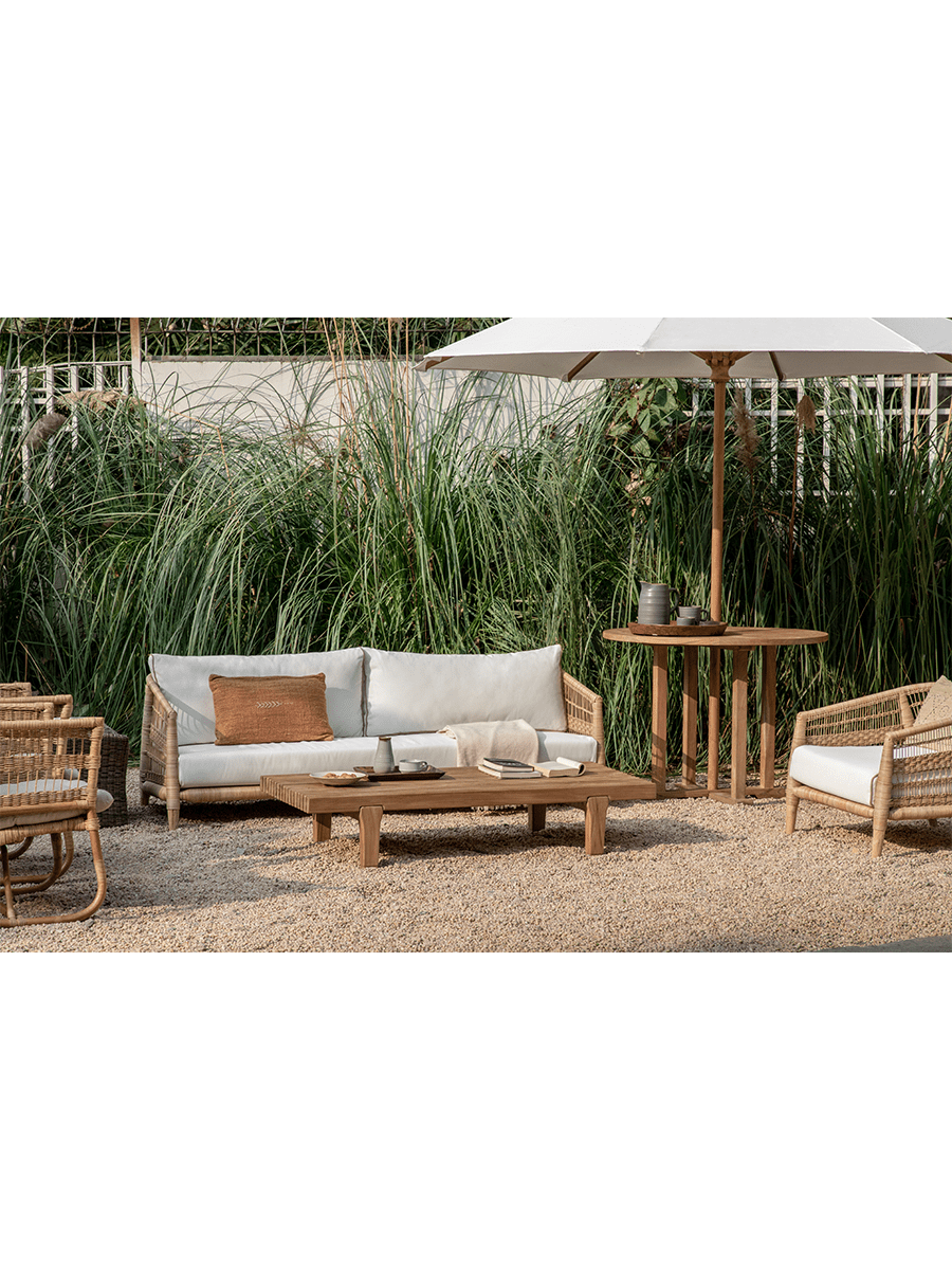 Table basse extérieure avec clôture