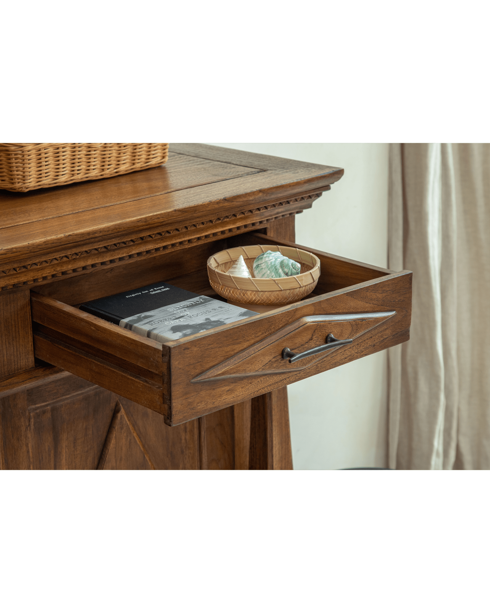 Armoire Victoria en teck