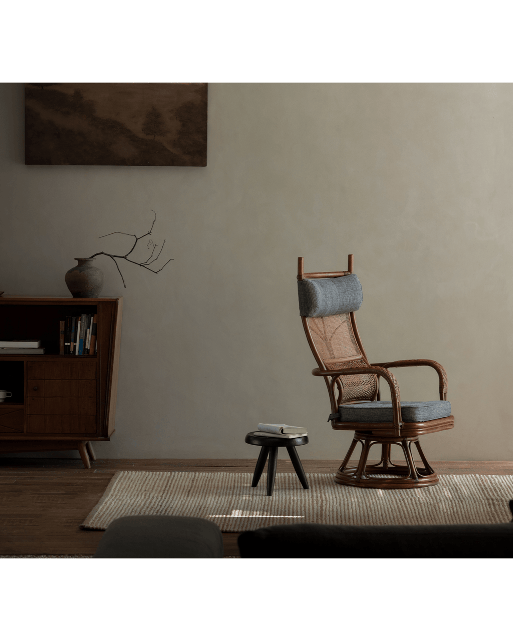 Chaise pivotante en rotin Gakusha