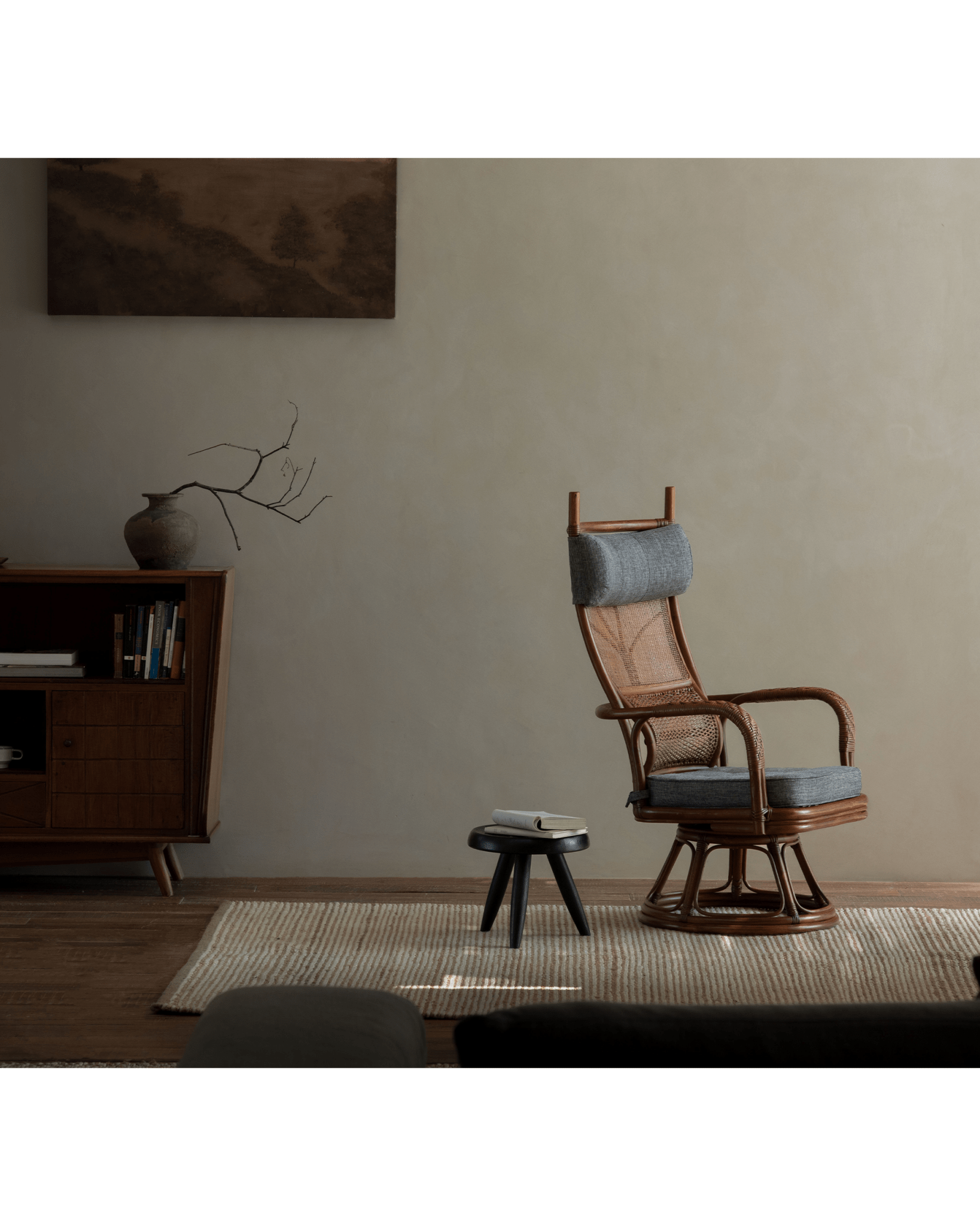 Chaise pivotante en rotin Gakusha