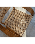 Fauteuil lounge incurvé en C