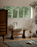 Table d'appoint en forme de sabot