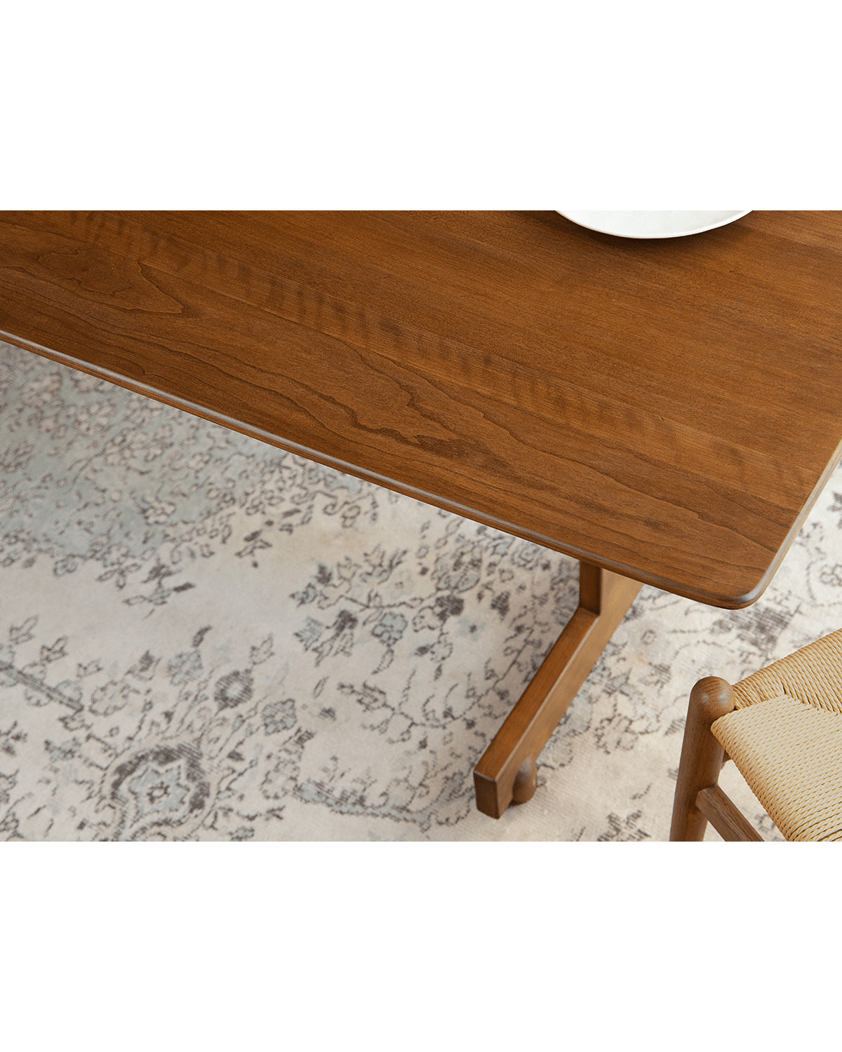 Table à manger en forme de sabot