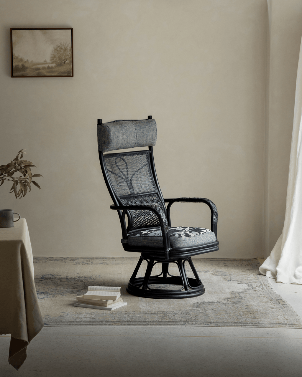 Chaise pivotante en rotin Gakusha