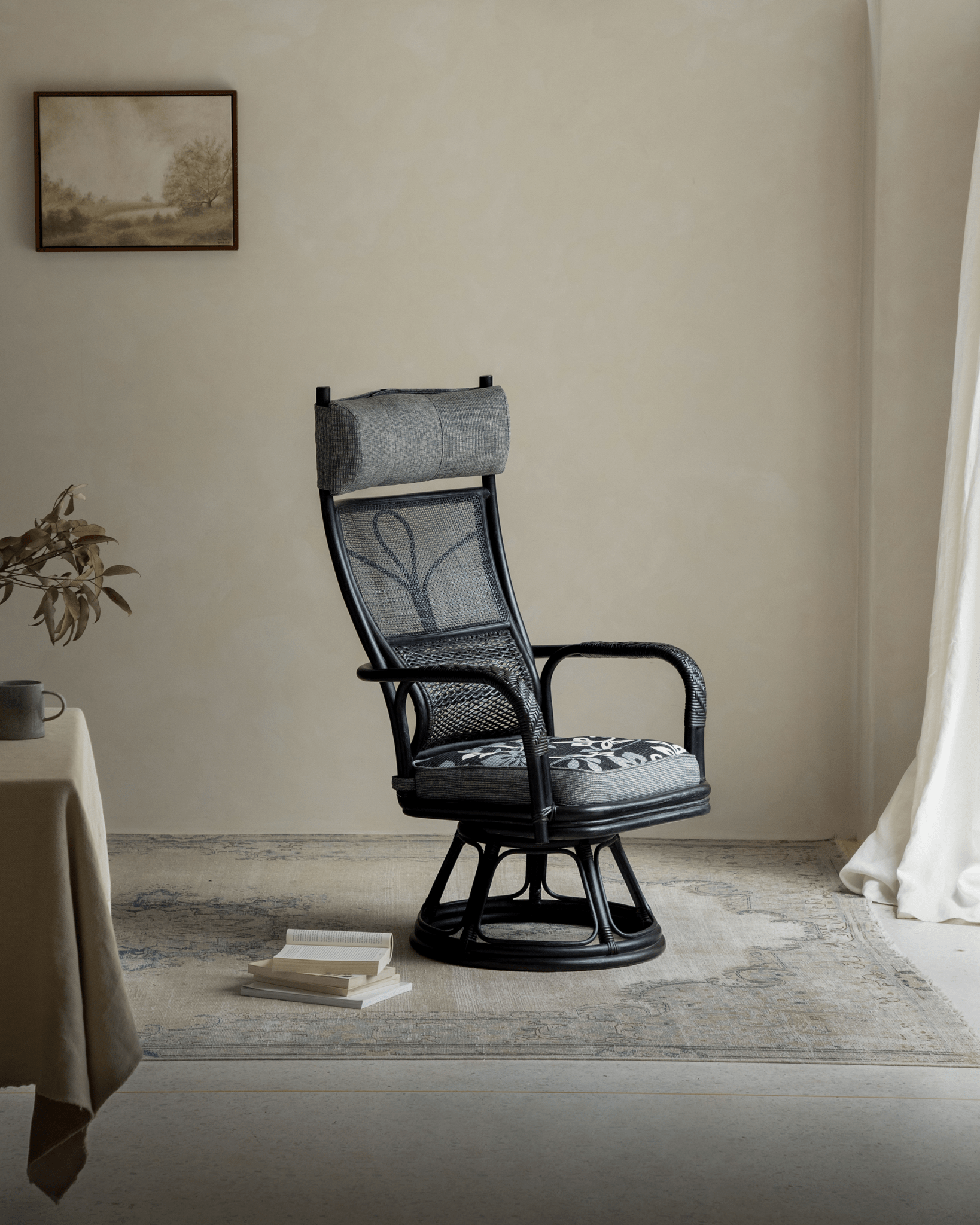 Chaise pivotante en rotin Gakusha