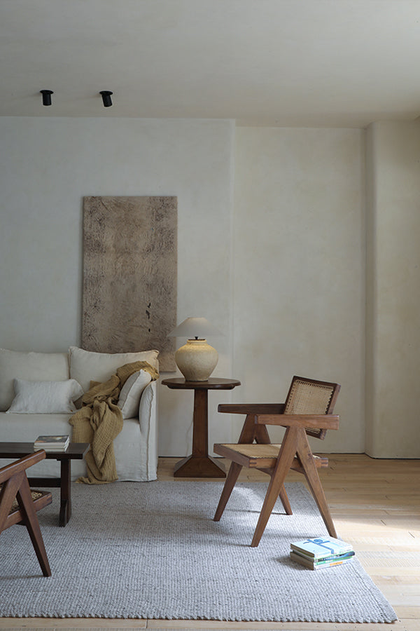 Reproduction de chaises de bureau à Chandigarh