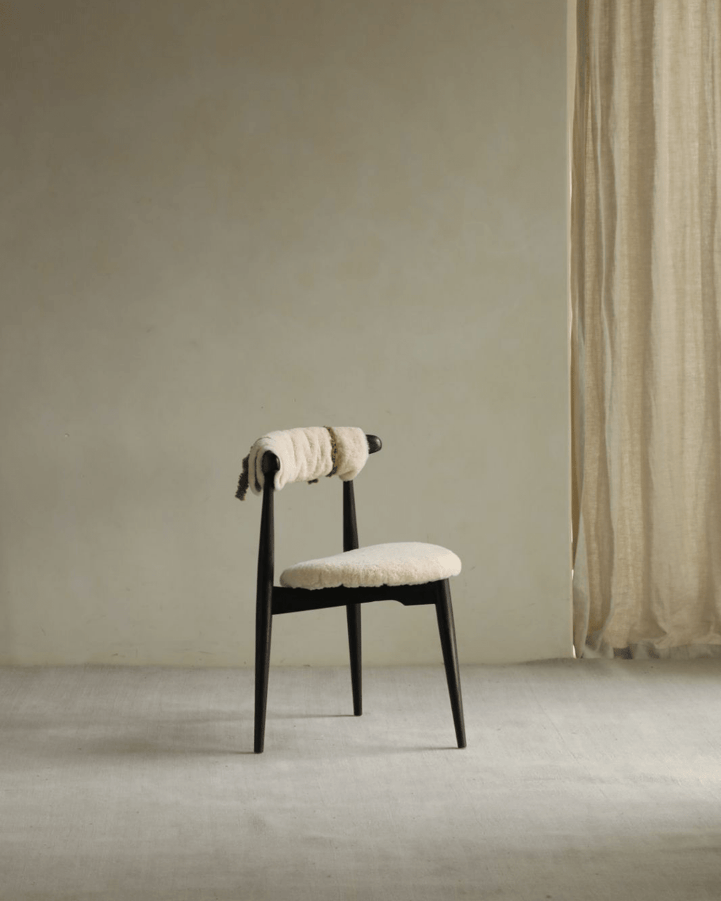 Chaise de salle à manger en forme de cœur