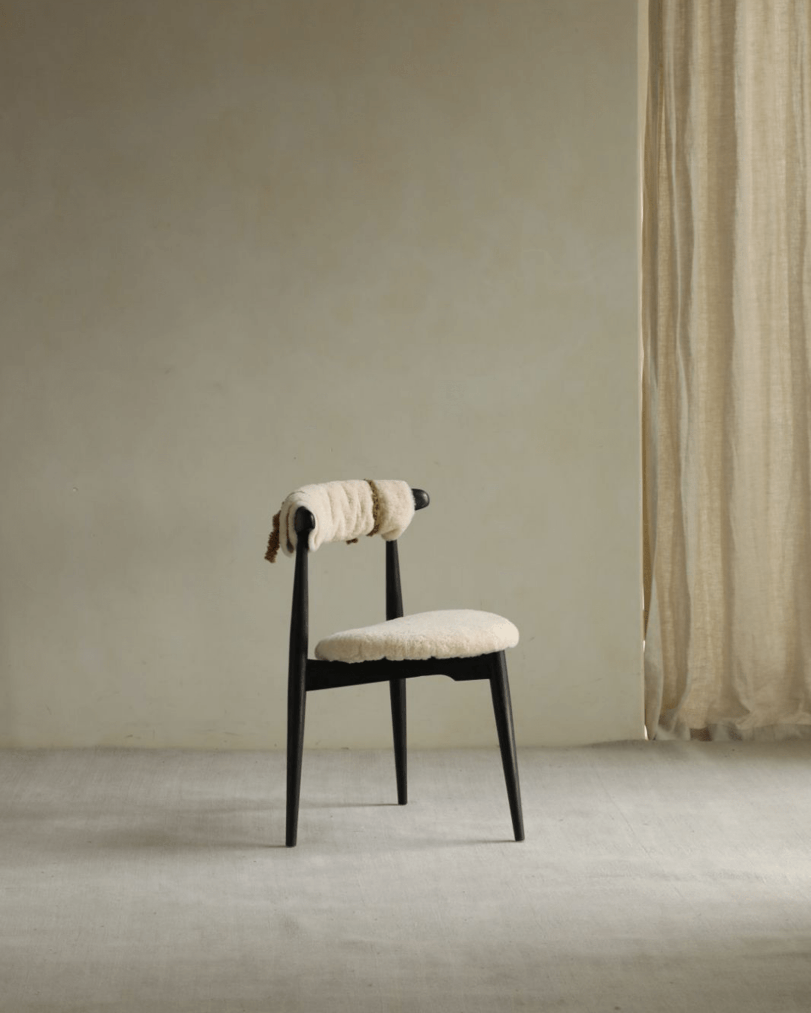 Chaise de salle à manger en forme de cœur