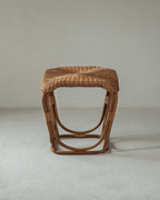 Table d'appoint en rotin à motif pomme de pin