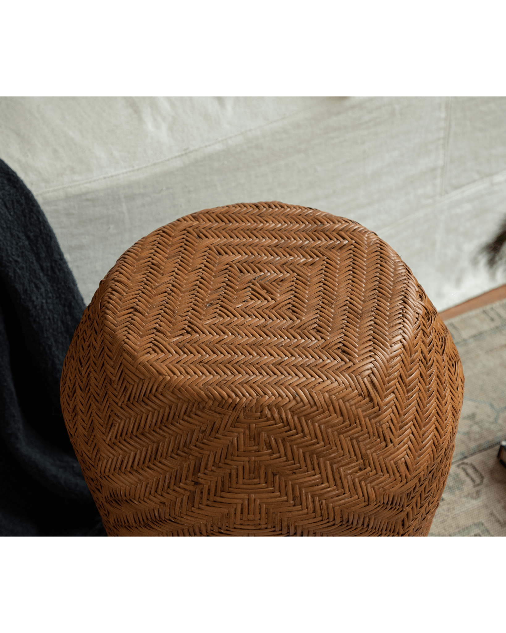 Table d'appoint en rotin tambour