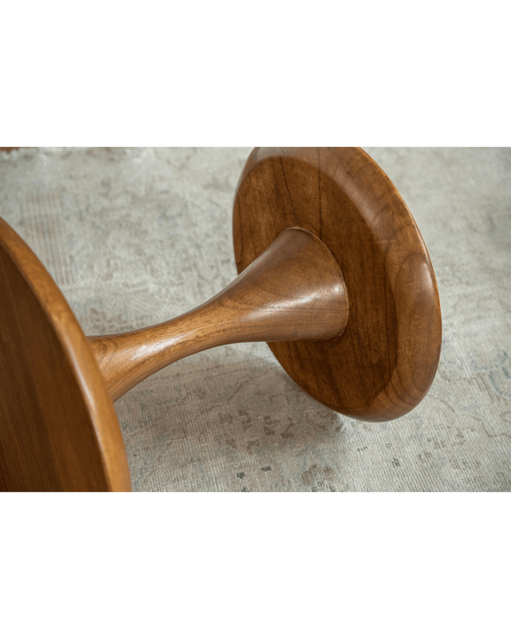 Table d'appoint à fuseaux