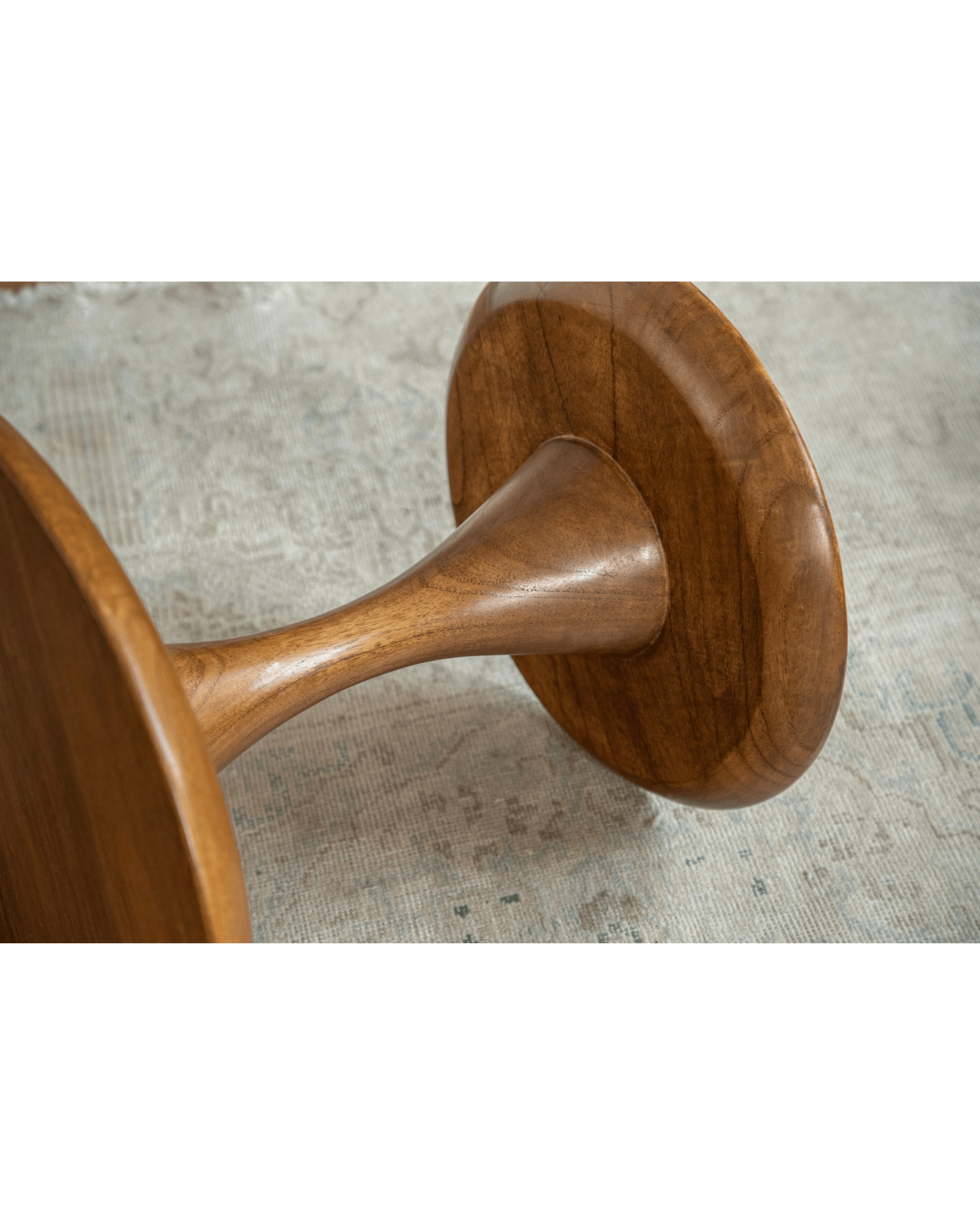 Table d'appoint à fuseaux