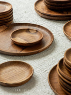 Assiettes rondes variées