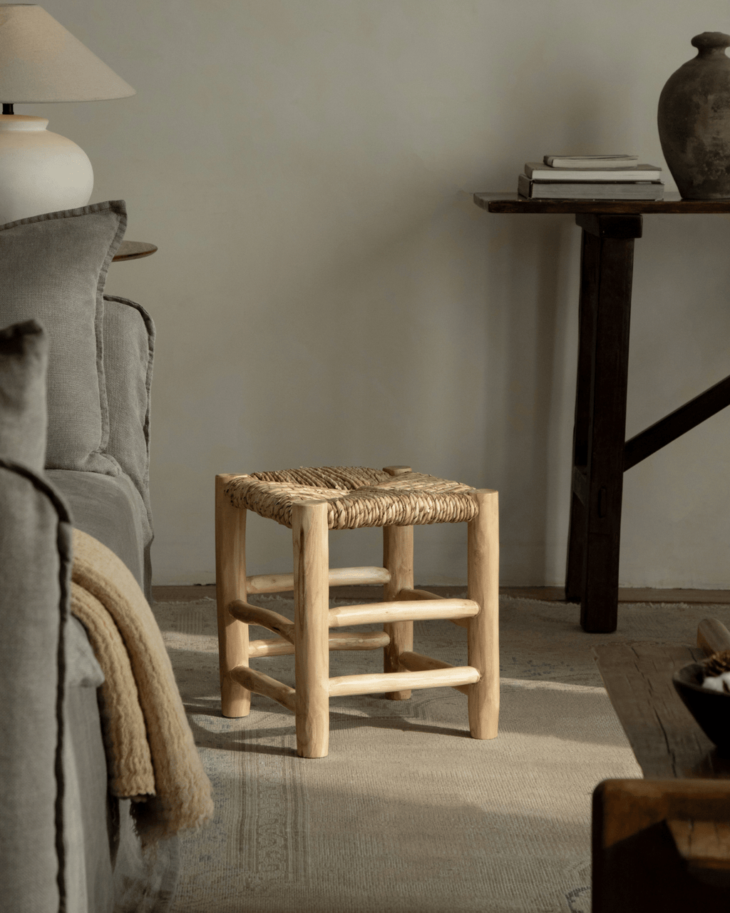 Tabouret tissé à la main Isla