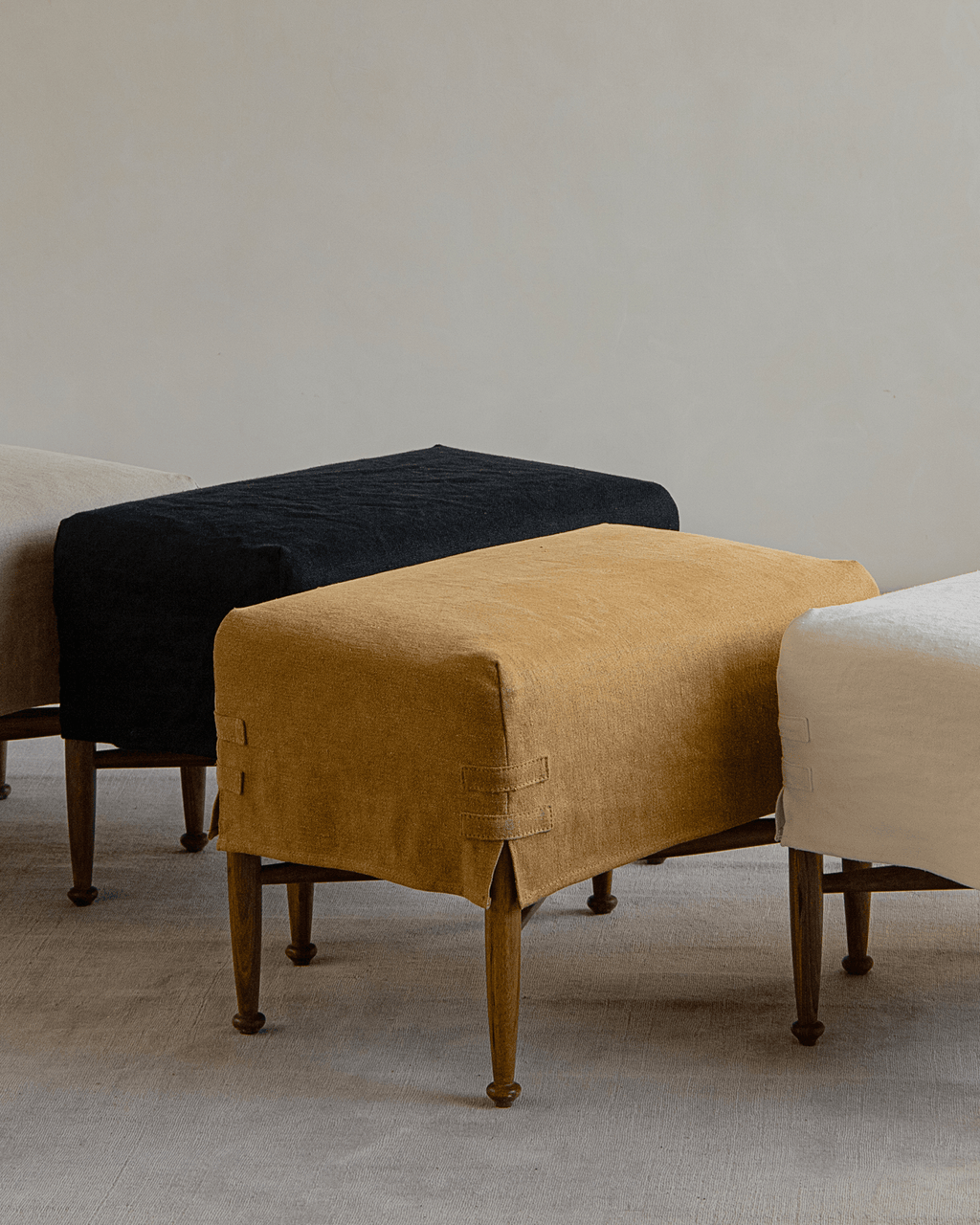 Tabouret à housse Crabby