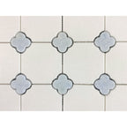 Carreaux de mosaïque en marbre Thassos blanc avec motif de fleurs bleues célestes - Coffret (10 feuilles)