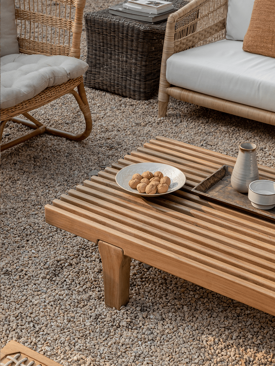 Table basse extérieure avec clôture