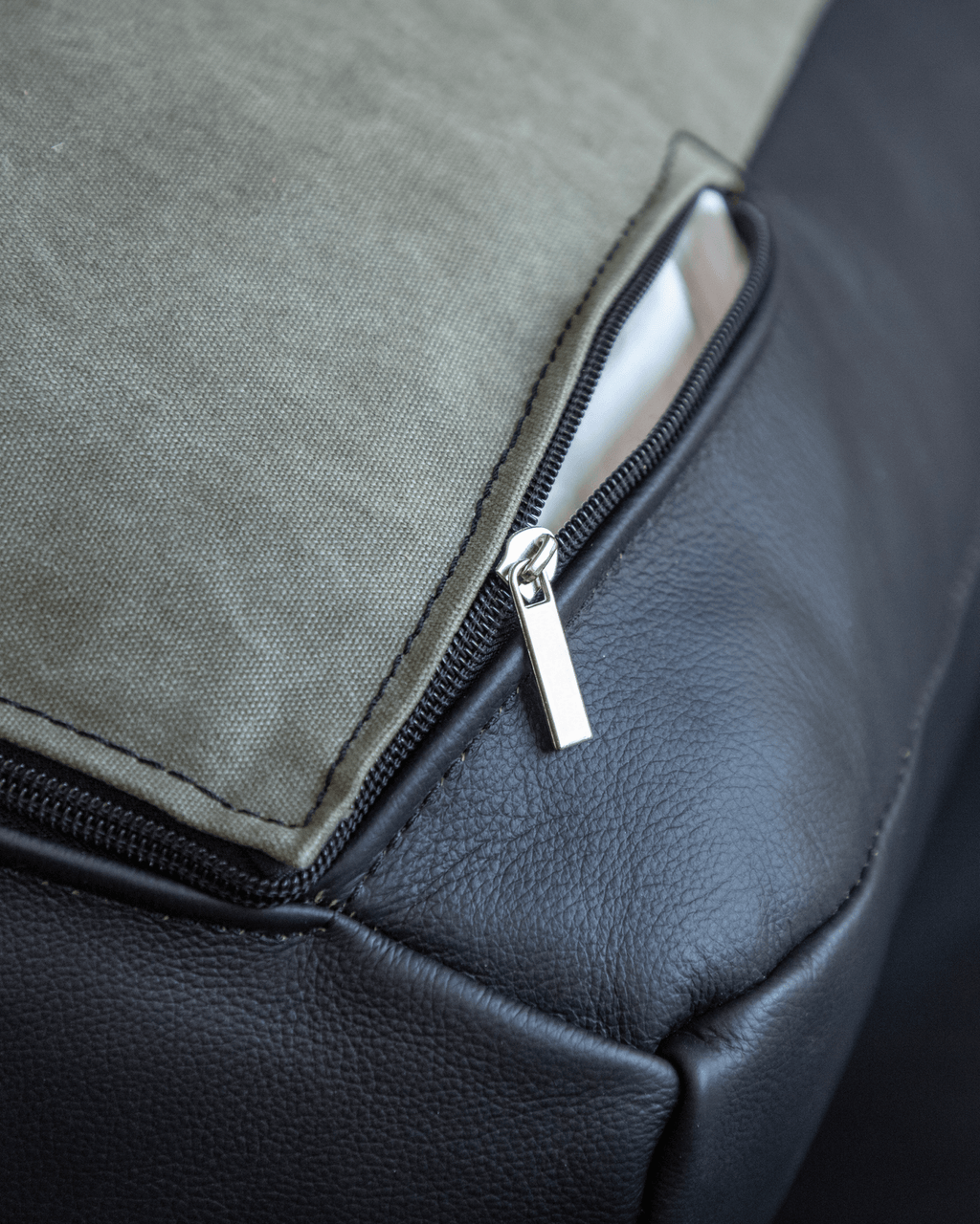 Fauteuil lounge en cuir René