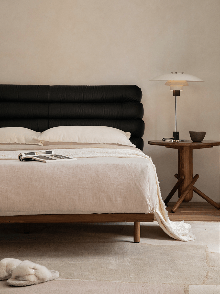 Lit en cuir et teck Seren