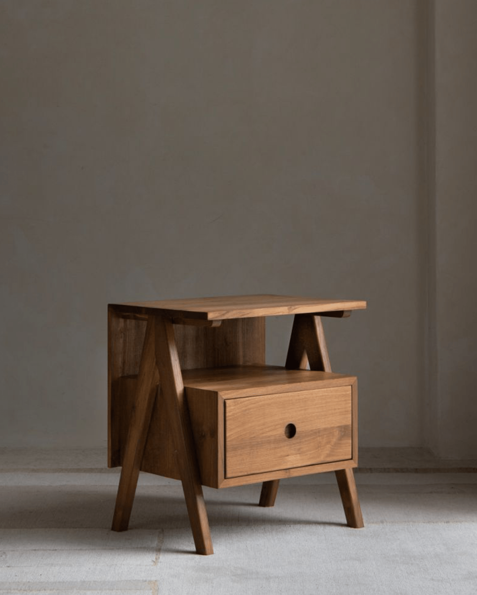 Table de nuit astrale 