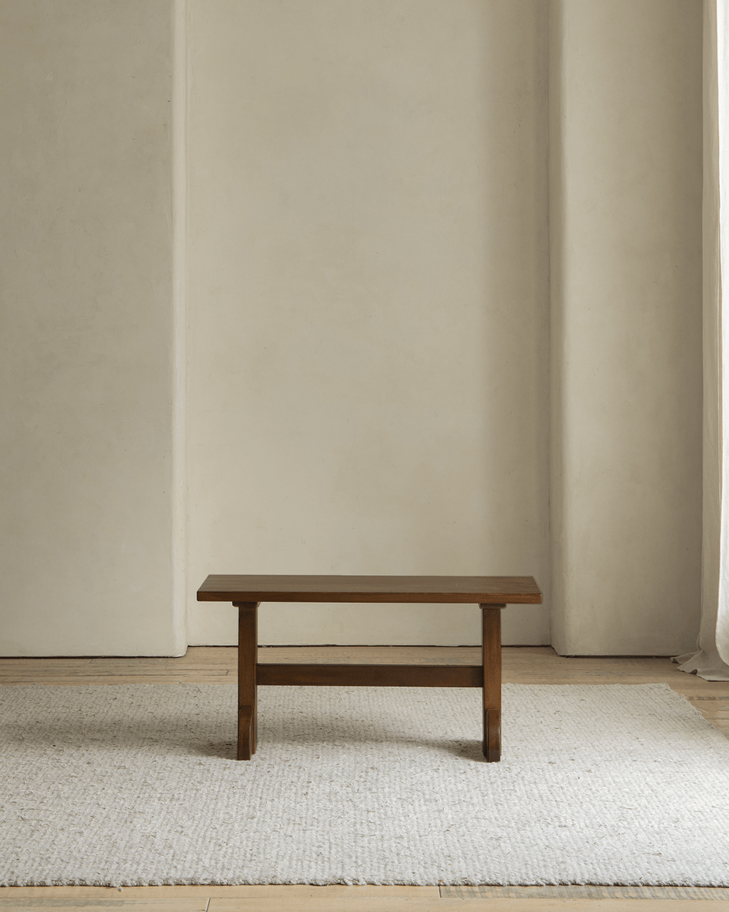 Table d'appoint en forme de sabot