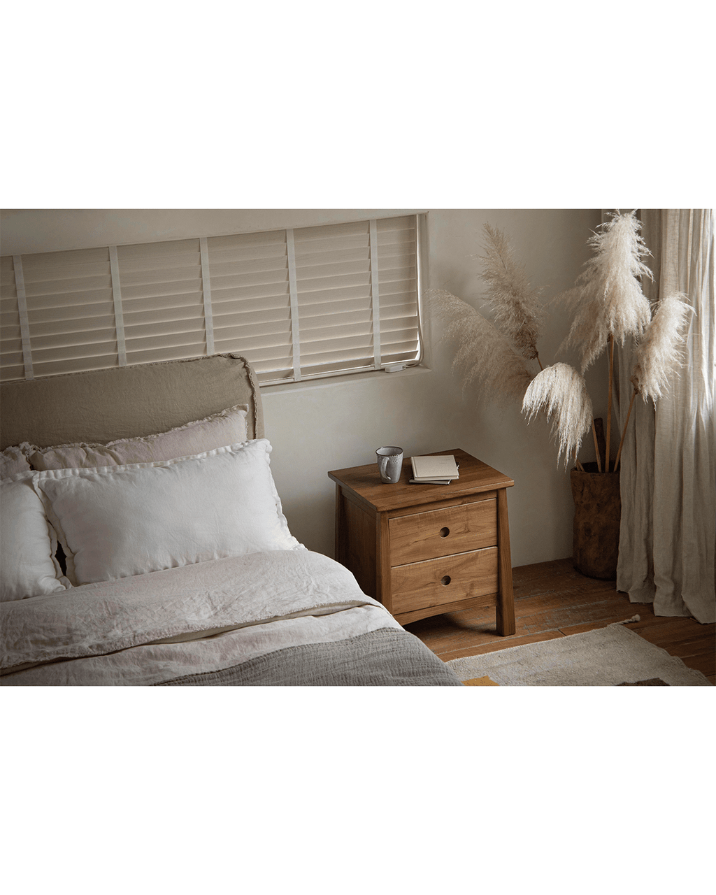 Table de nuit astrale 