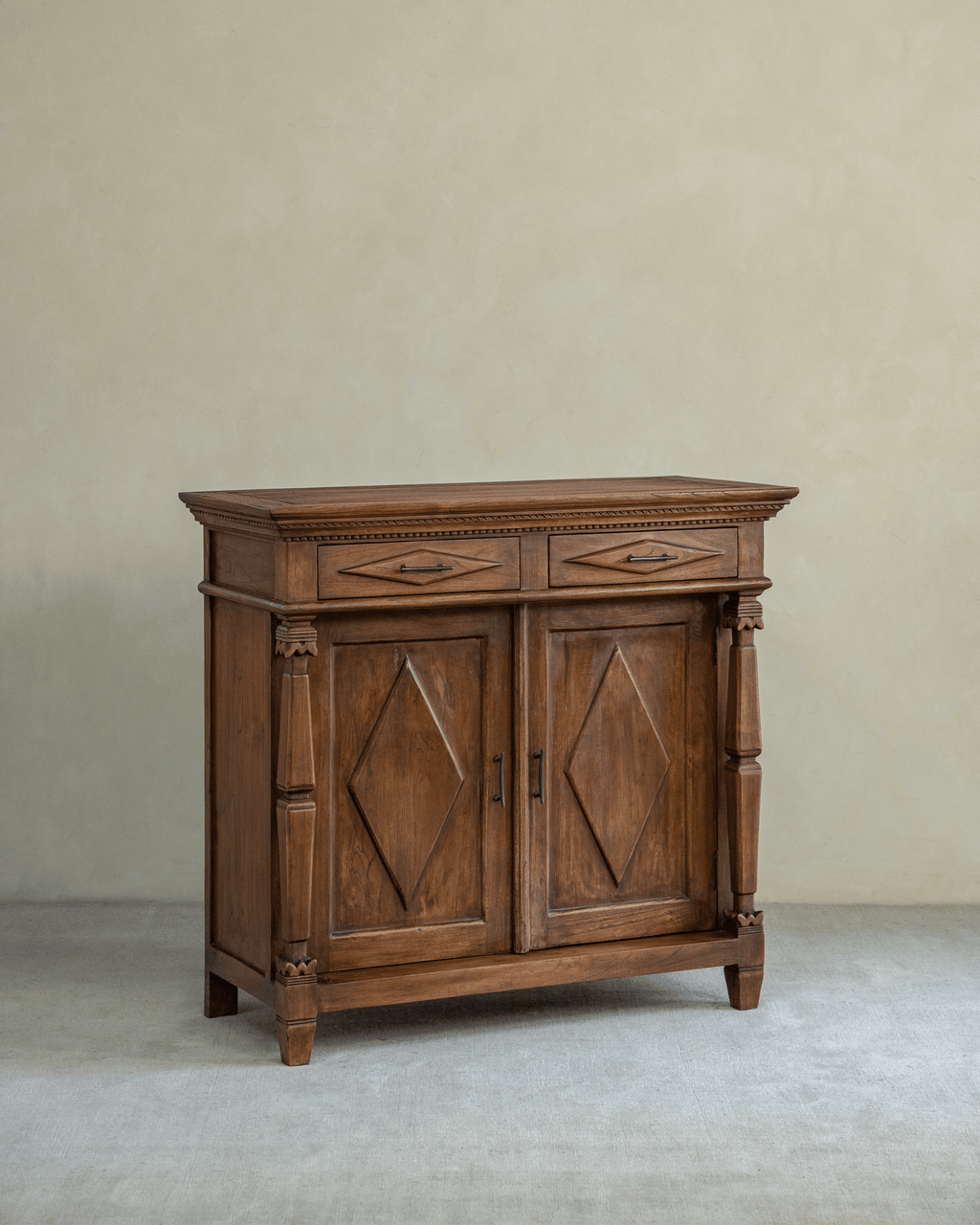 Armoire Victoria en teck