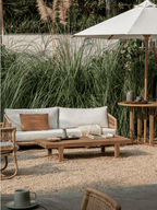 Table basse extérieure avec clôture