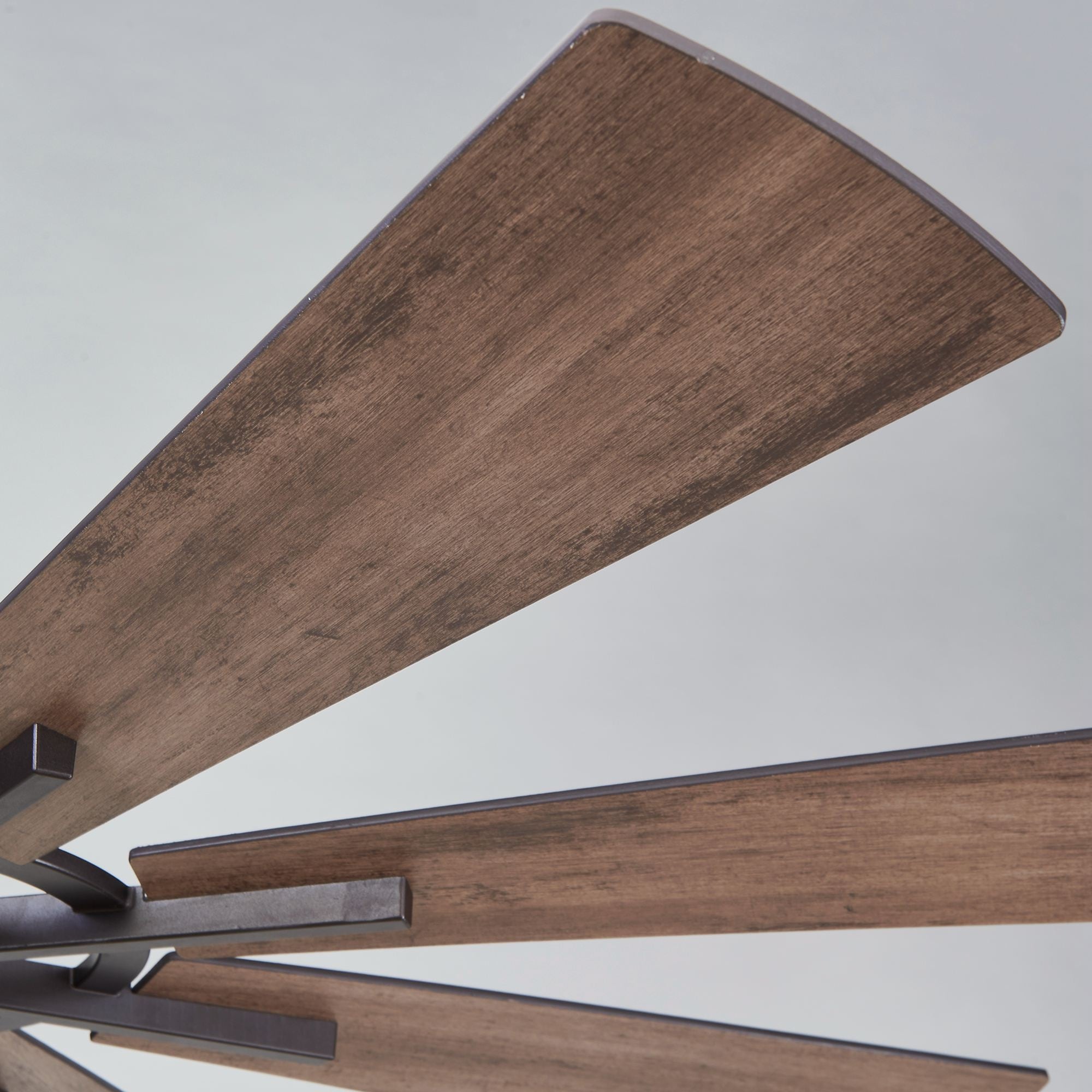 Grand ventilateur de plafond en bronze huilé de 60 pouces avec éclairage et télécommande