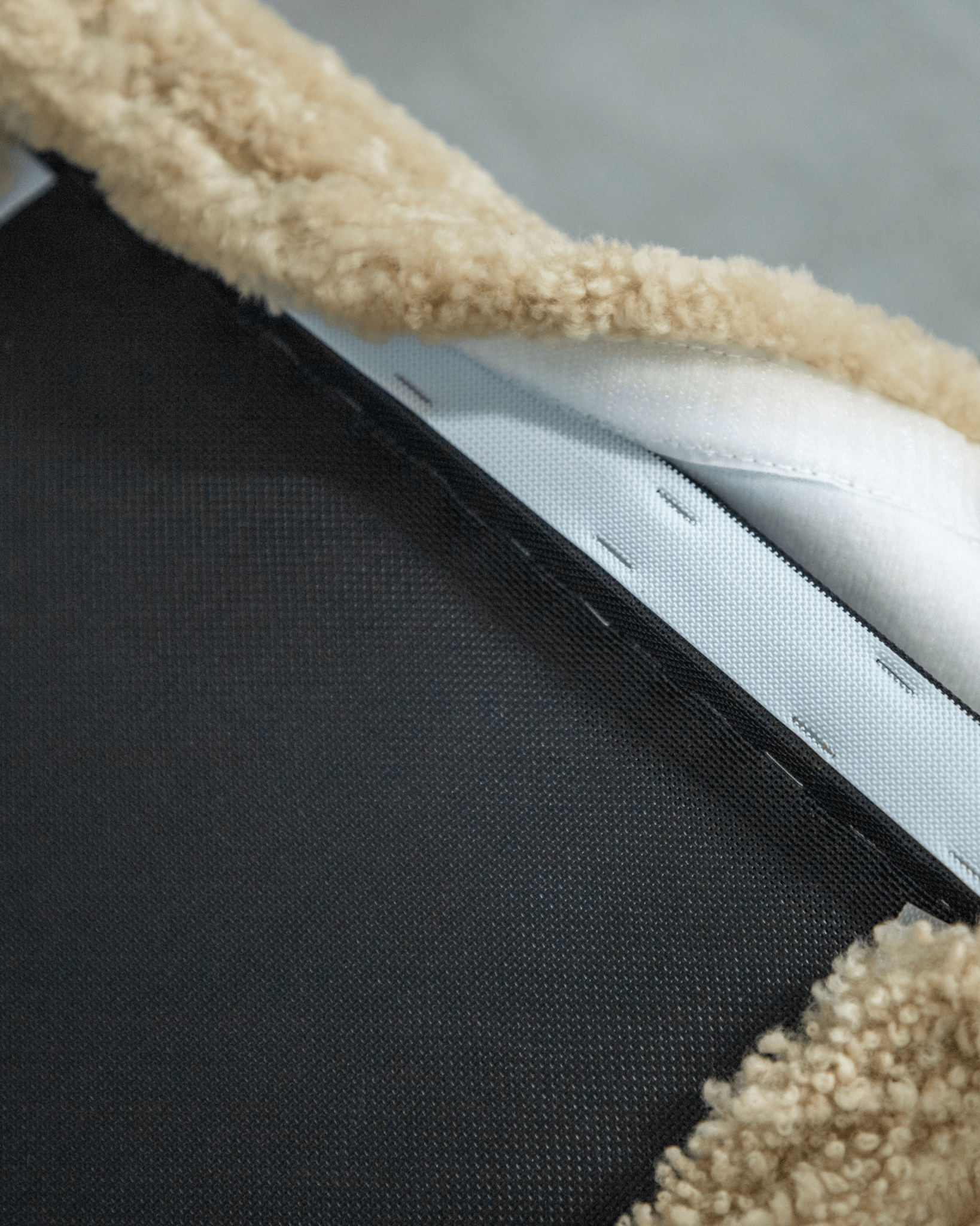 Fauteuil en peau de mouton Crescent