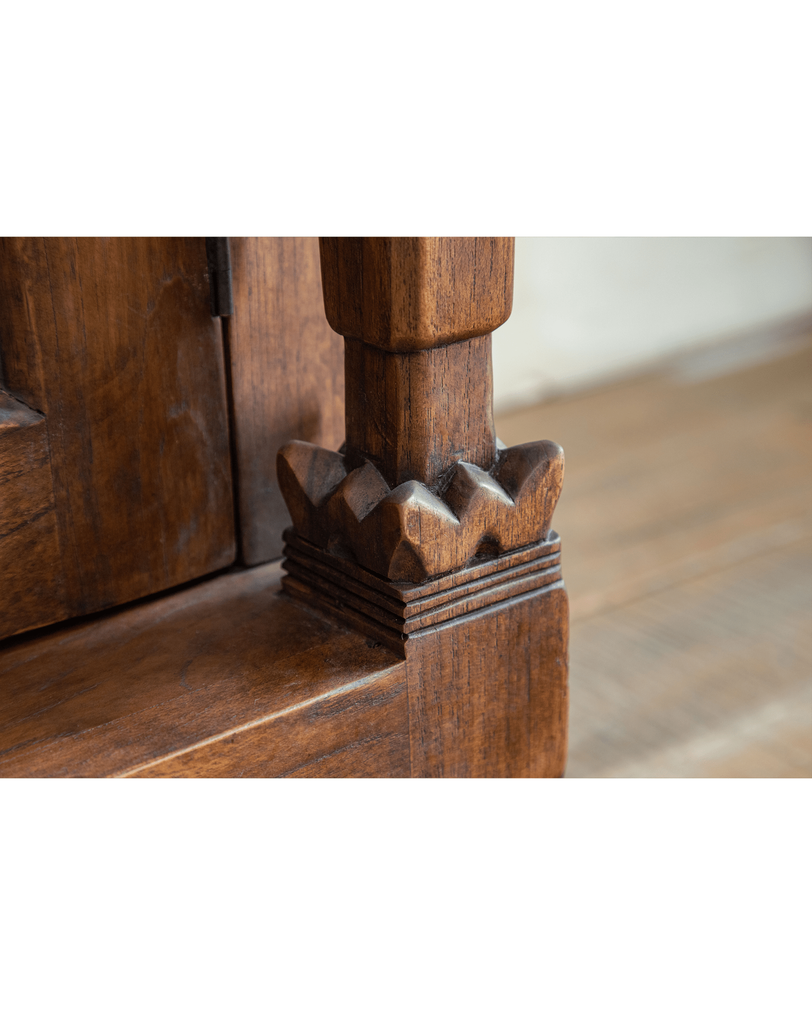 Armoire Victoria en teck