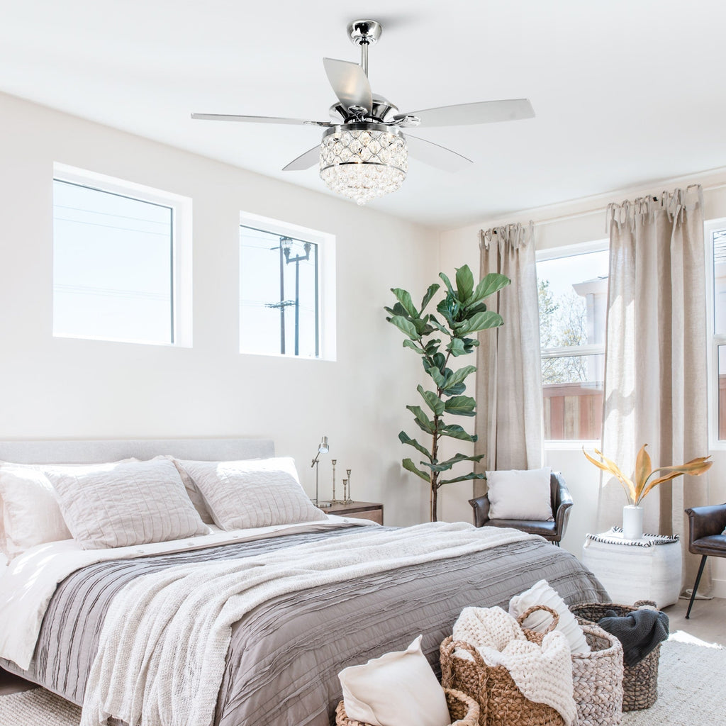 Lustre/ventilateur de plafond à 4 lumières en chrome/cristal avec télécommande