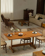 Table à manger en forme de sabot