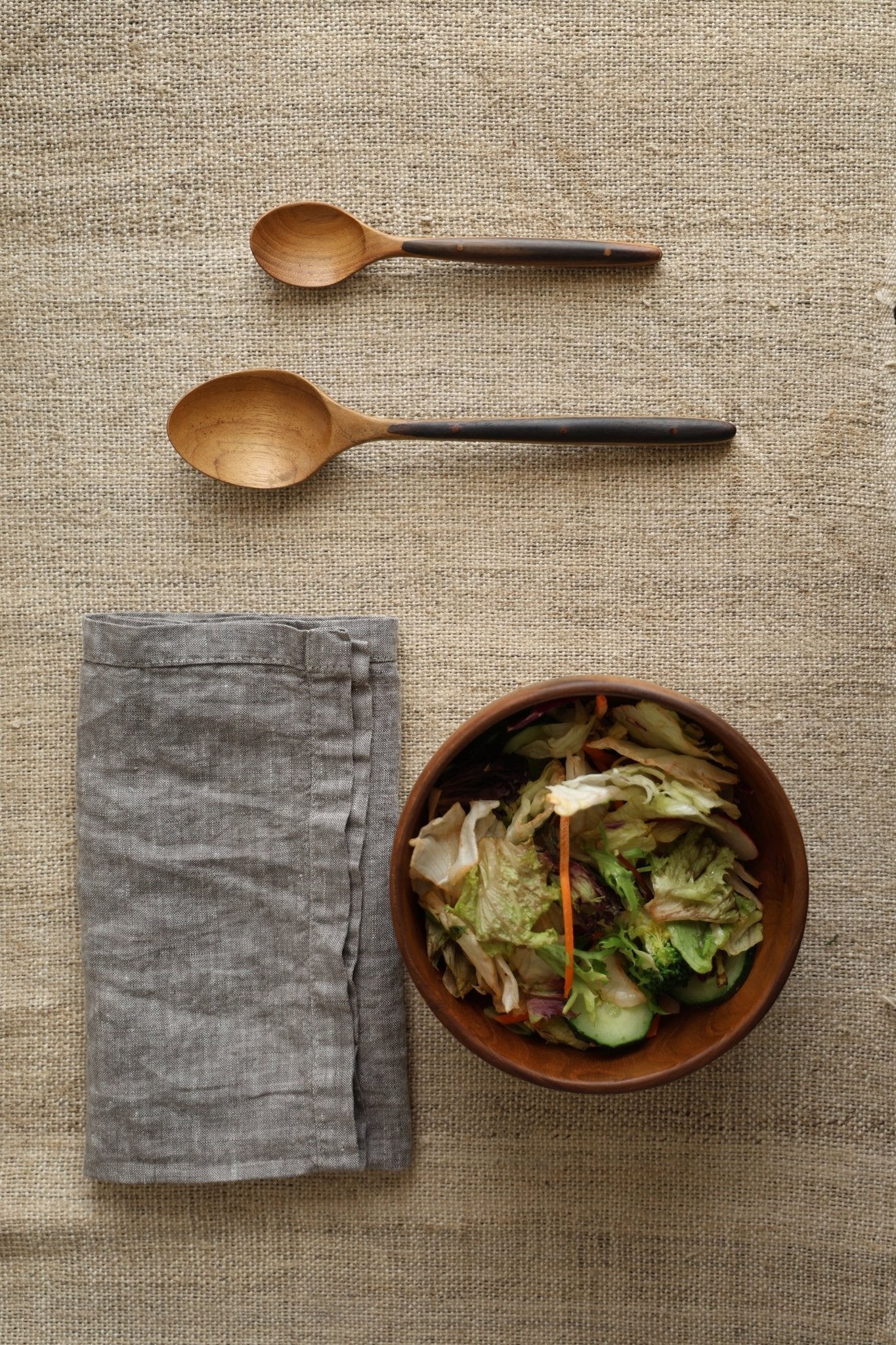 Cuillères de table à manche en bois d'ébène (lot de 2)