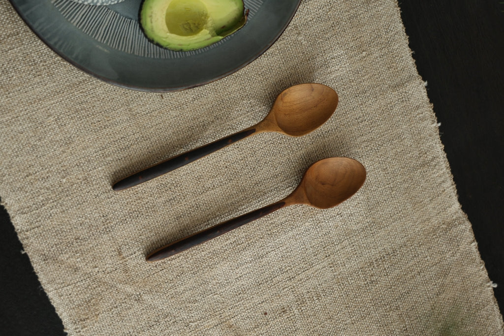 Cuillères de table à manche en bois d'ébène (lot de 2)