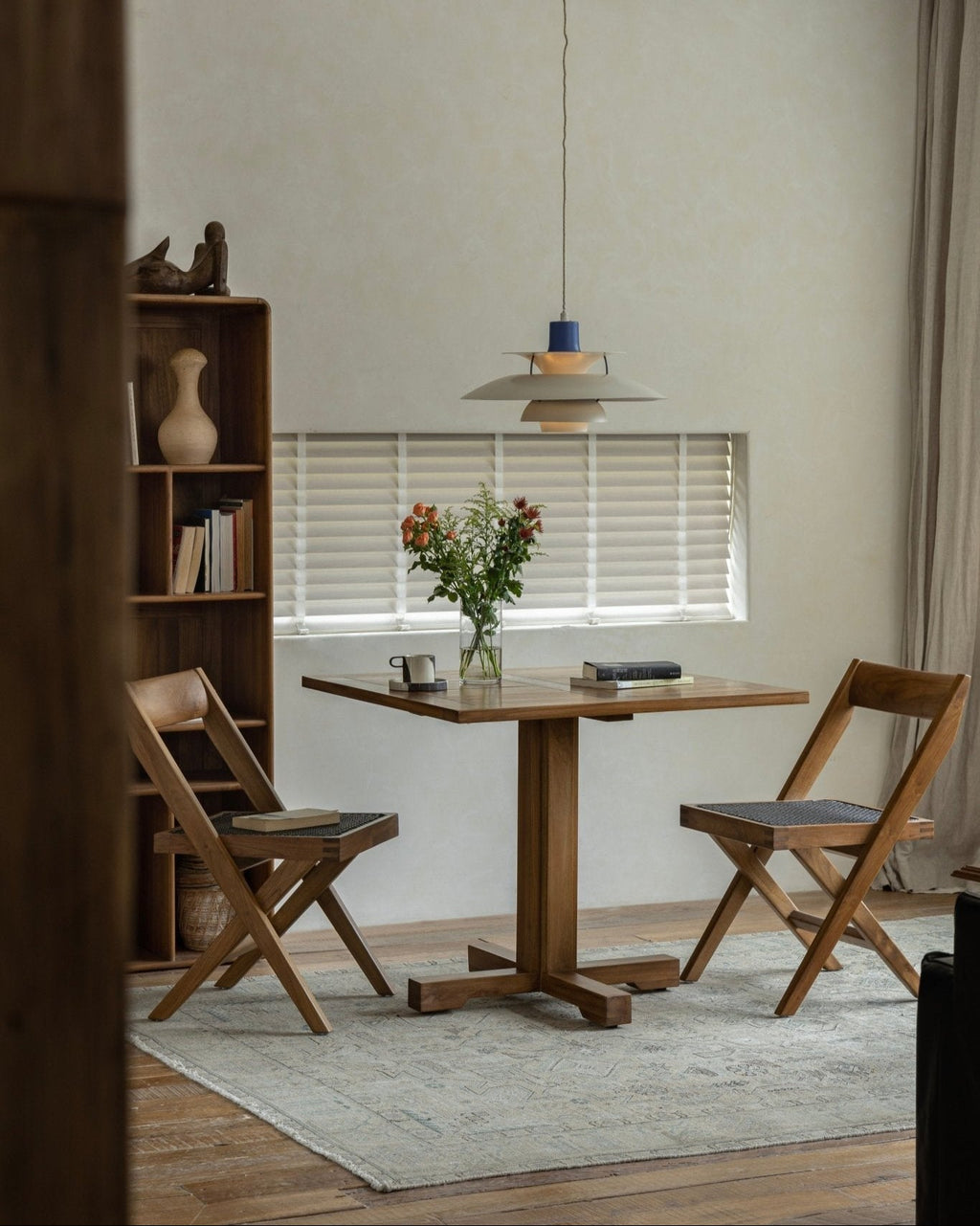 Table de Felix Square