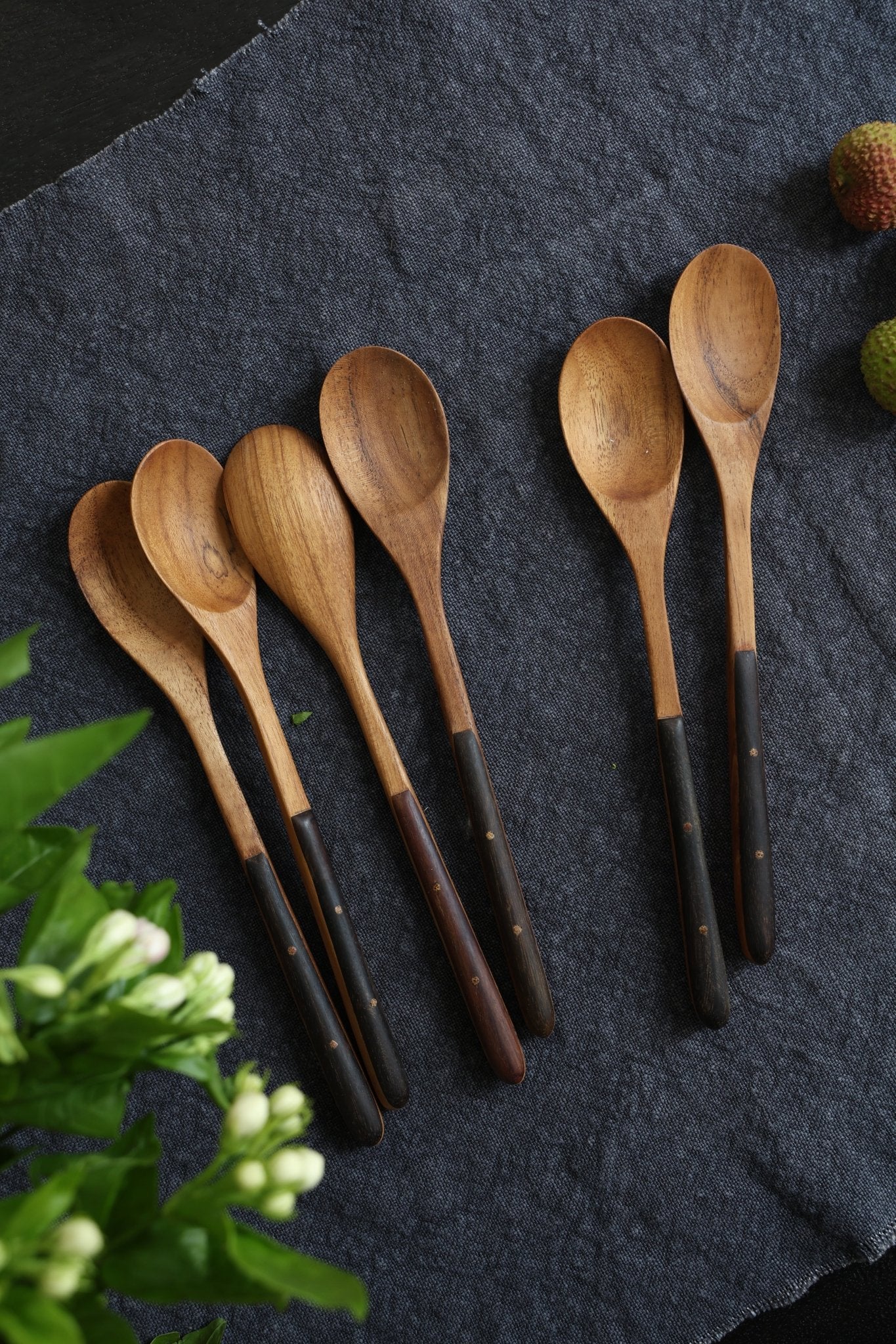 Cuillères de table à manche en bois d'ébène (lot de 2)