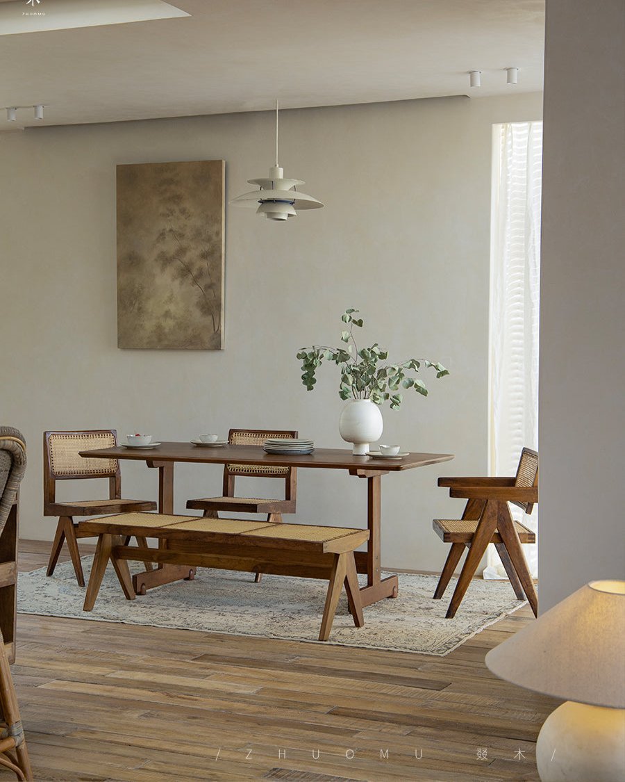 Table à manger en forme de sabot