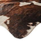 Tapis en fausse peau de vache Yosemite d'Alexander Home