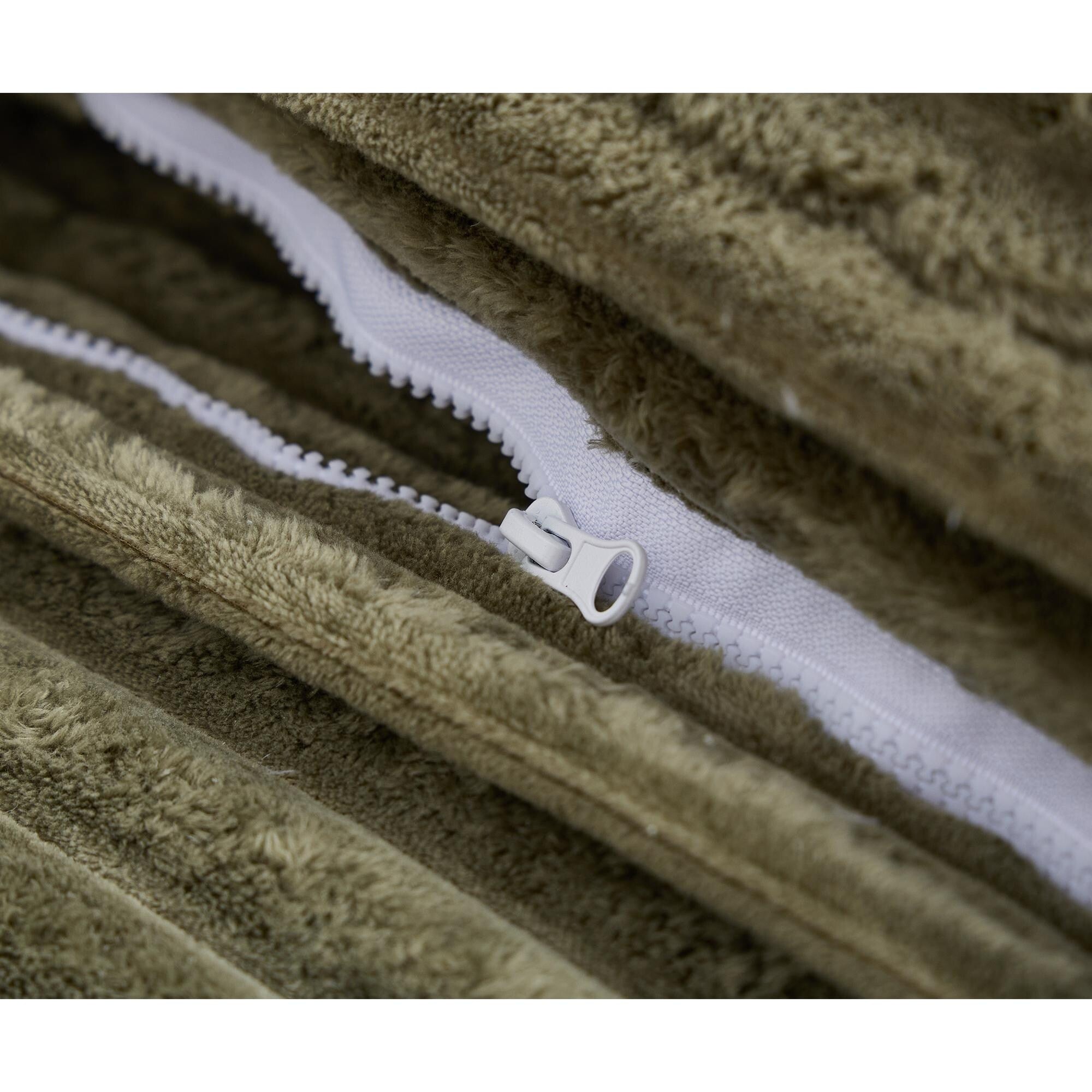 Canapé-lit Harmonia 109 W surdimensionné en velours côtelé, siège profond, double méridienne avec 4 oreillers