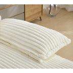 Canapé-lit Harmonia 109 W surdimensionné en velours côtelé, siège profond, double méridienne avec 4 oreillers