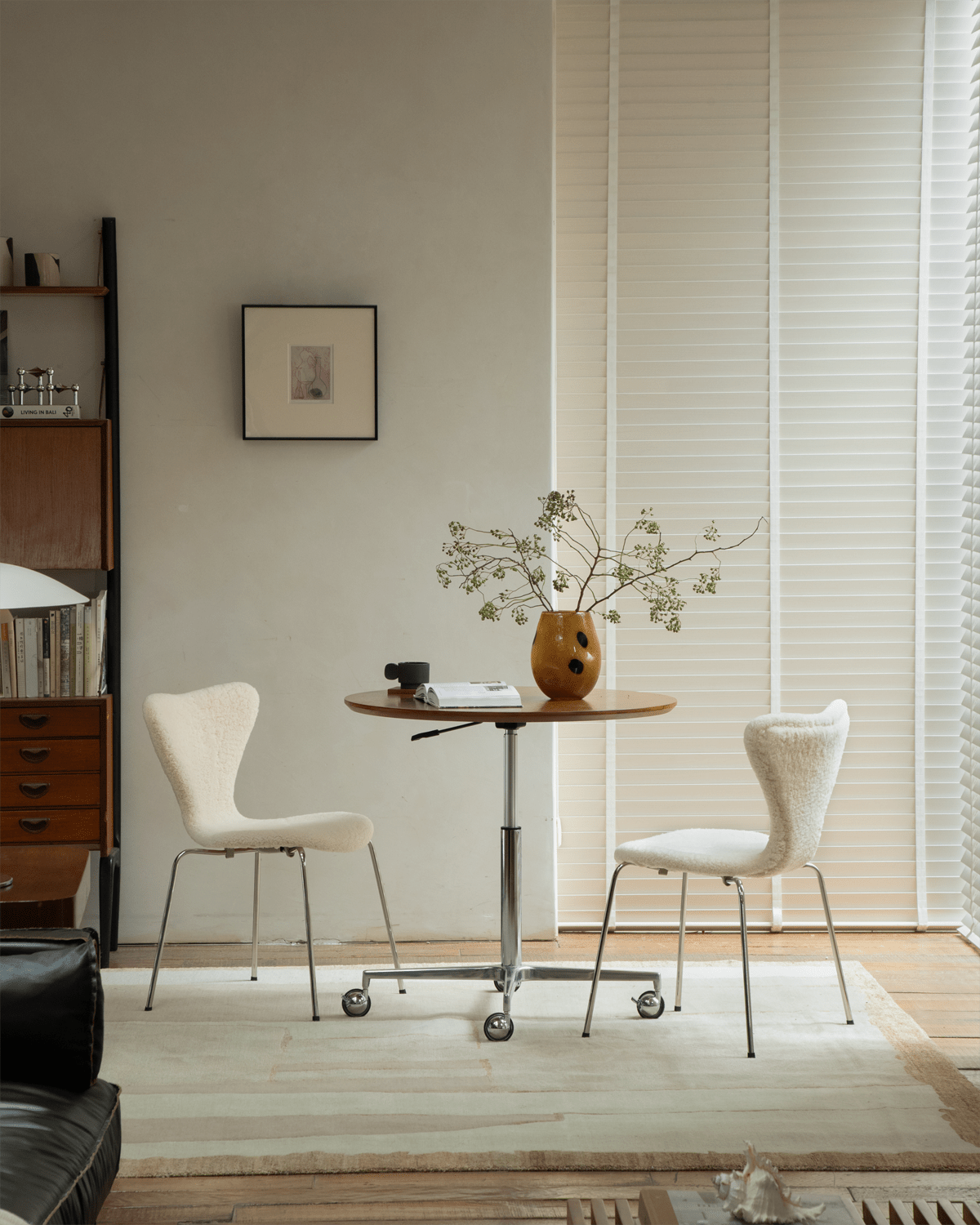 Fauteuil Pietra en peau de mouton retournée