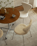 Fauteuil Pietra en peau de mouton retournée