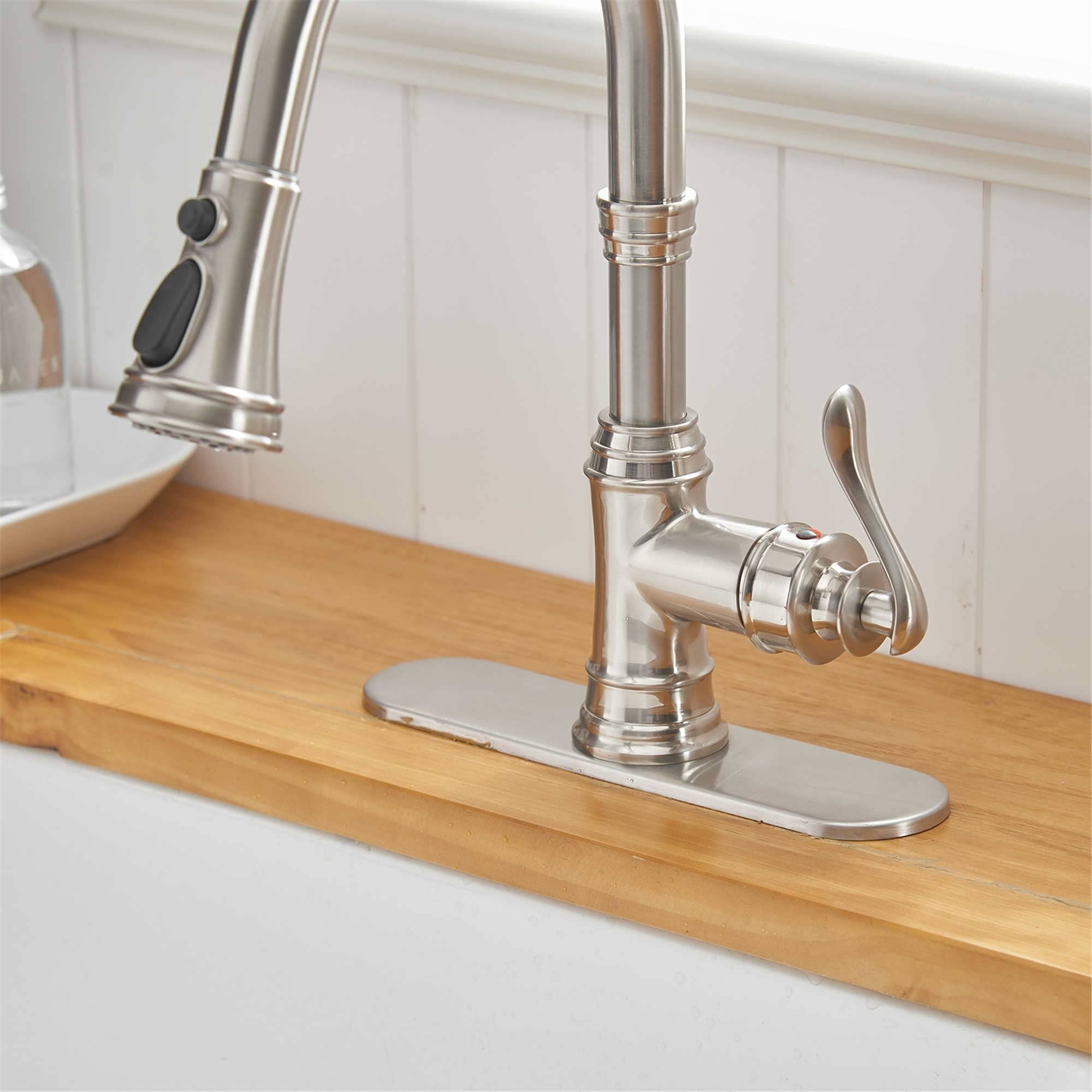 Robinet de cuisine à tirette, poignée unique, robinet d'évier de cuisine moderne à un trou avec douchette extractible, robinet de lavabo avec plaque de pont